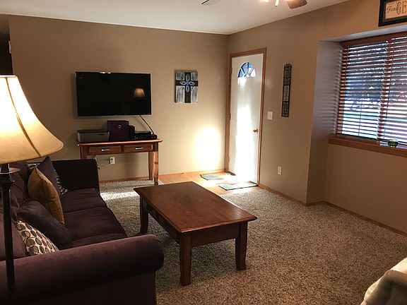 4th image of 2903 Lakeview Dr