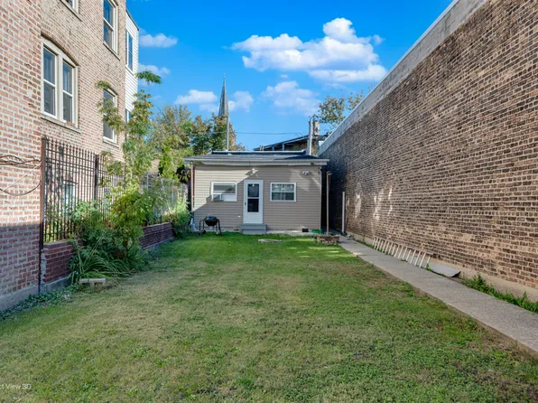 3916 W Grand Ave, Chicago, IL 60651
