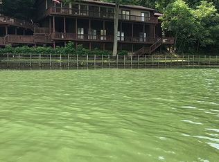 1277 Taos Ln, Sugar Grove, OH 43155