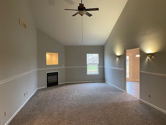 3rd image of 101 Mockingbird Cir