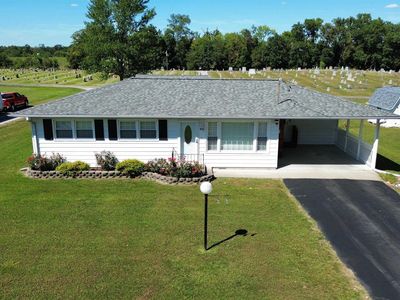 960 Barbee Ave, Louisville, IL, 62858