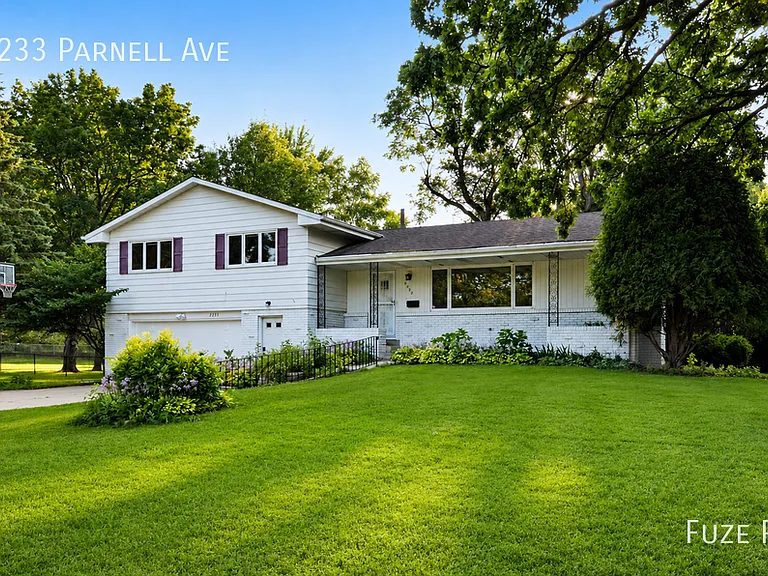 6233 Parnell Ave — Photo 1
