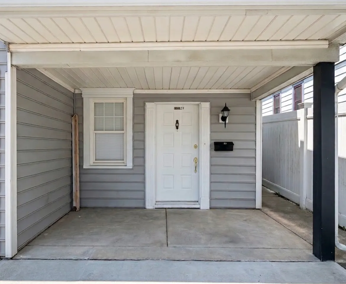 2 bed, 1200 sqft, $1,850 — Photo 2
