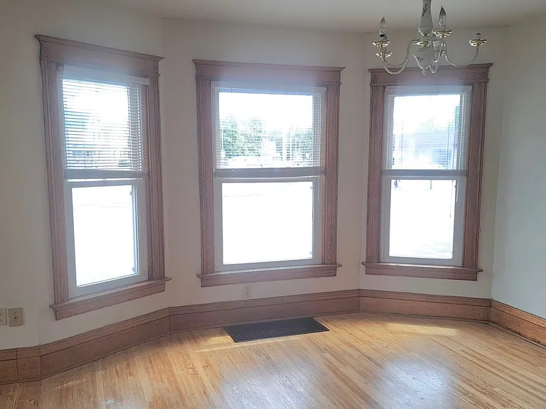 470 Ellicott St — Photo 3
