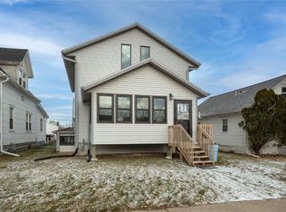 648 20th Ave SW, Cedar Rapids, IA 52404