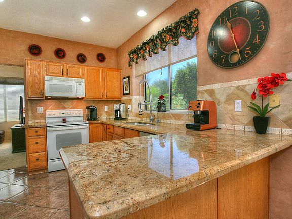 5th image of 3316 N Lakeshore Ct