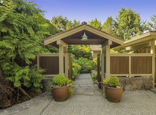 4318 SW Fairview Circus, Portland, OR 97221