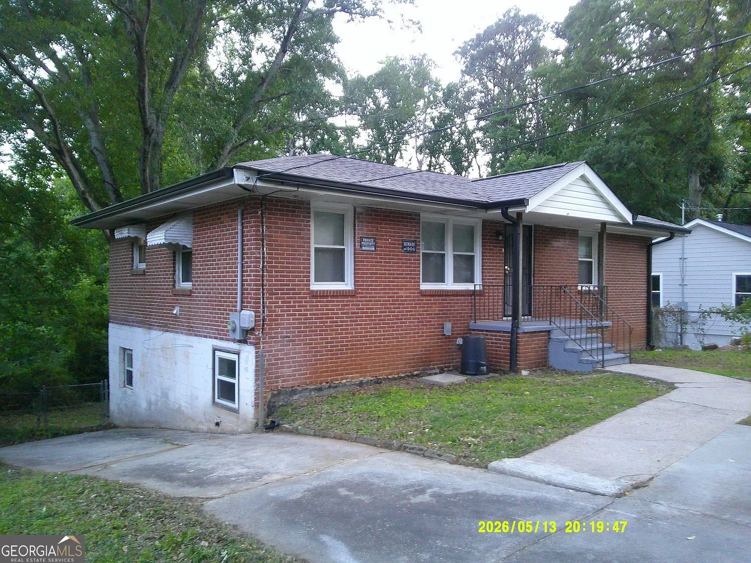 3 bed, 1.0 bath, 2000 sqft, $1,500 — Photo 2
