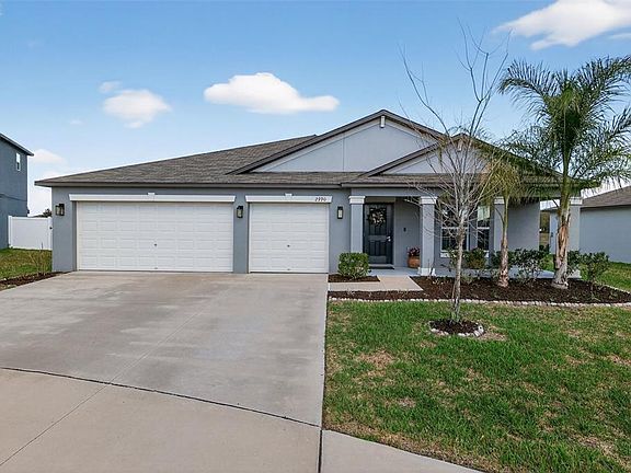 3rd image of 2990 Flying Blackbird Rd