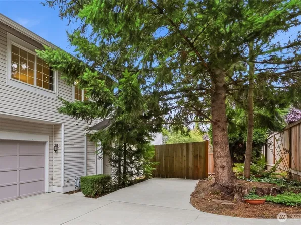 8629 240th Street SW #A2, Edmonds, WA 98026