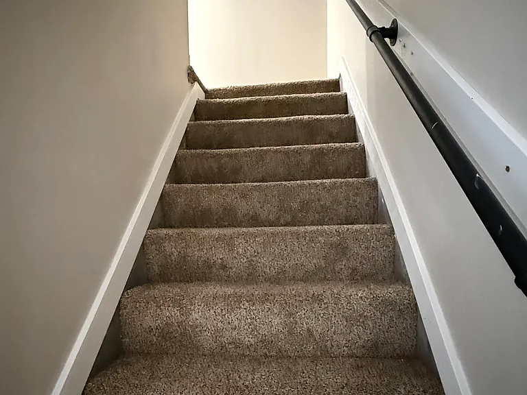136 W Vine St — Photo 19