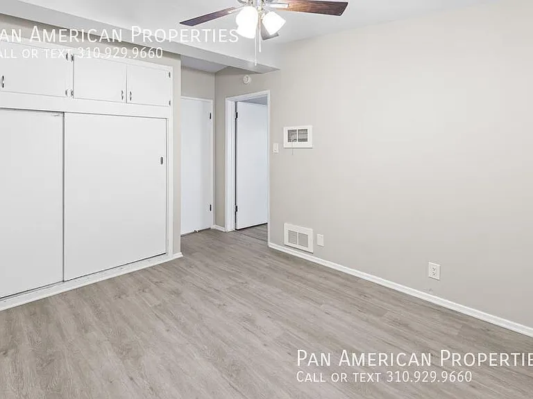 110 W Market St #7 — Photo 8