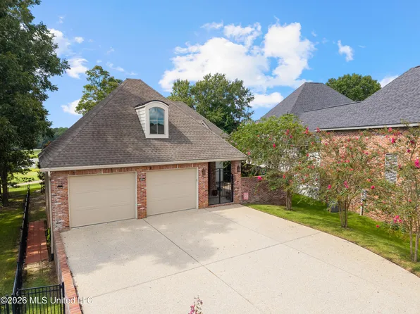 20 Sunset Hl, Hattiesburg, MS 39402