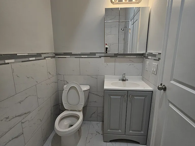414 S 10th St #2 — Photo 19