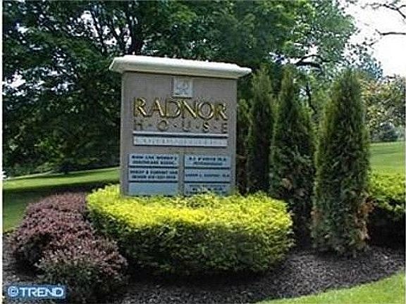 Lancaster Ave entrance