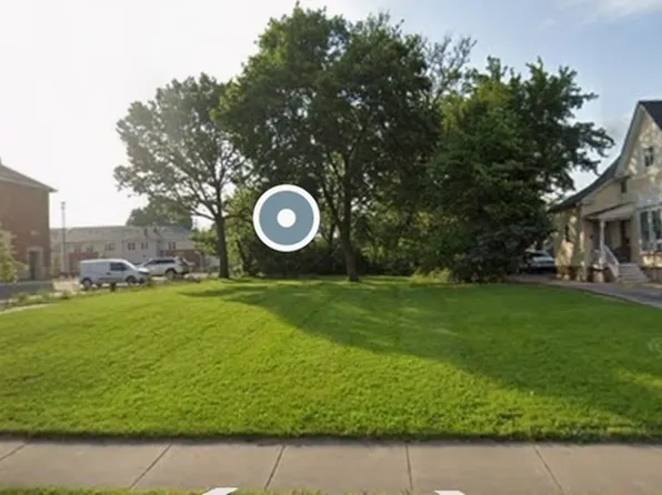 625 S Lake St, Aurora, IL 60506