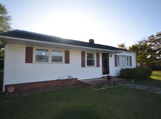 305 Blackmon St S, Bethune, SC 29009