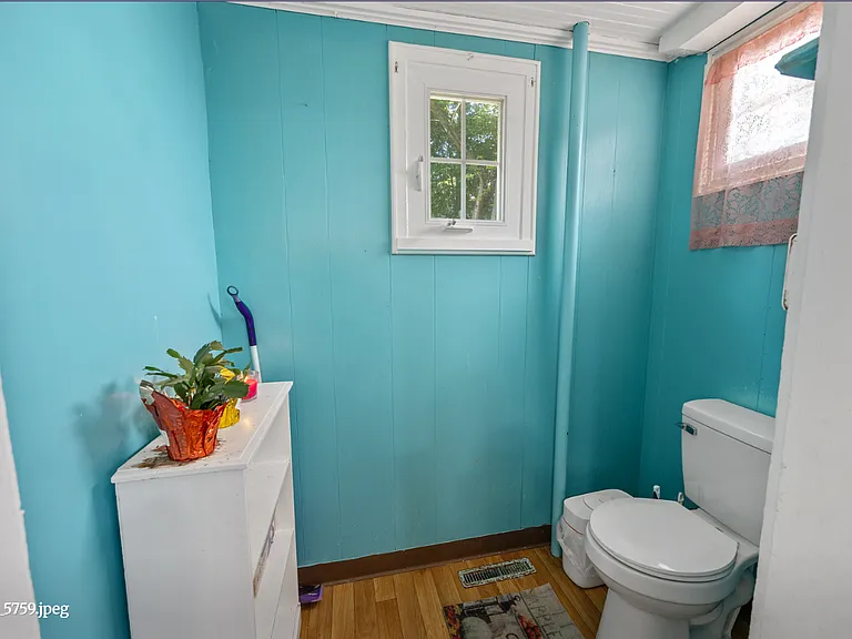 26 Herkimer St — Photo 2