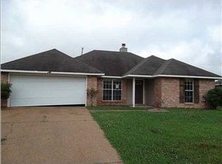 1009 Bullrun Dr, Byram, MS 39272