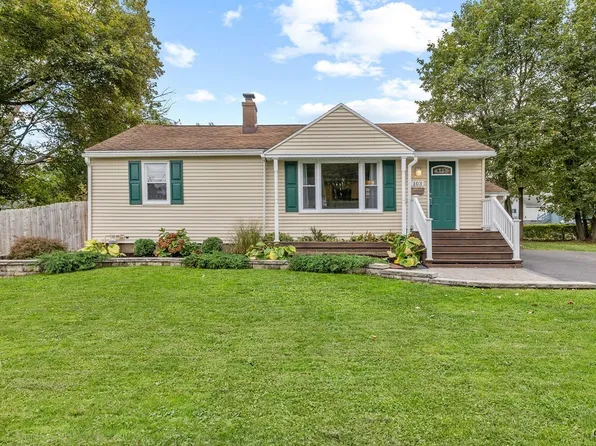 103 Grover St, East Syracuse, NY 13057