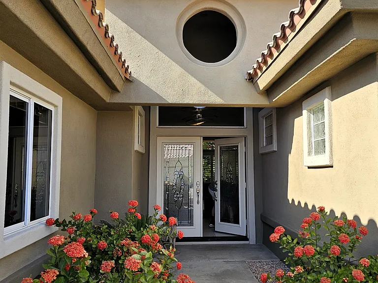 78622 Waterfall Dr — Photo 2