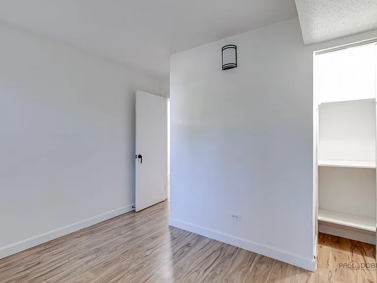 808 Inverrary Ln — Photo 18