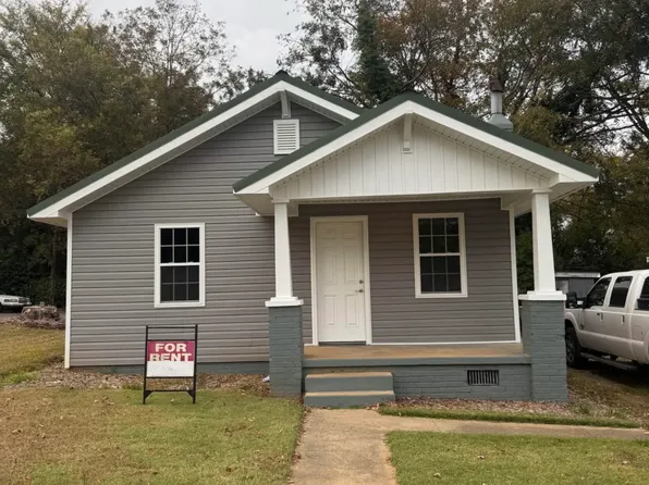 205 Whitsett St, Graham, NC 27253