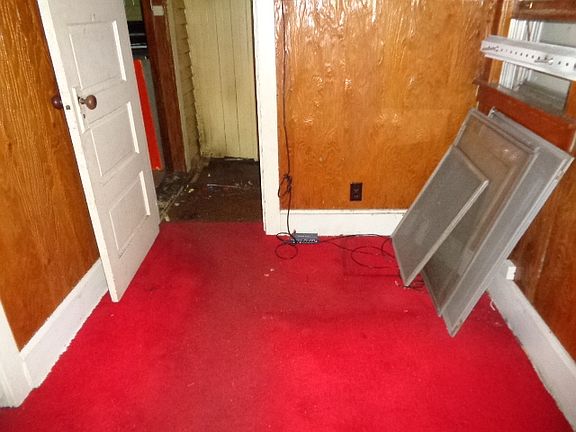 4th image of 6959 S Claremont Ave