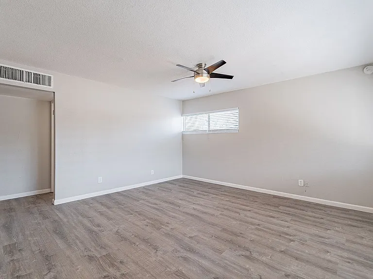 Highland Villa — Photo 49