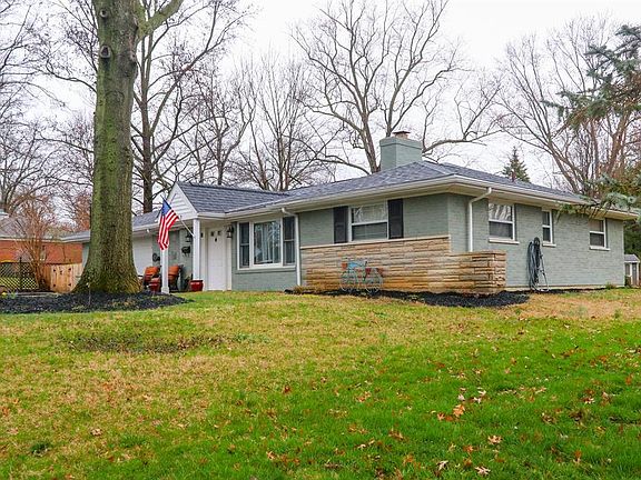 3rd image of 6942 Juniperview Ln