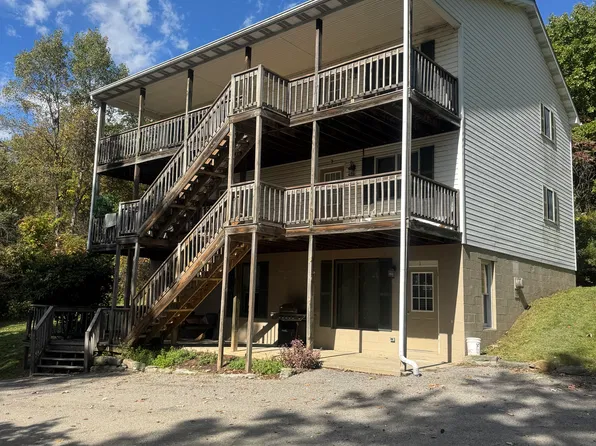 363 Perry Hwy #1, Harmony, PA 16037