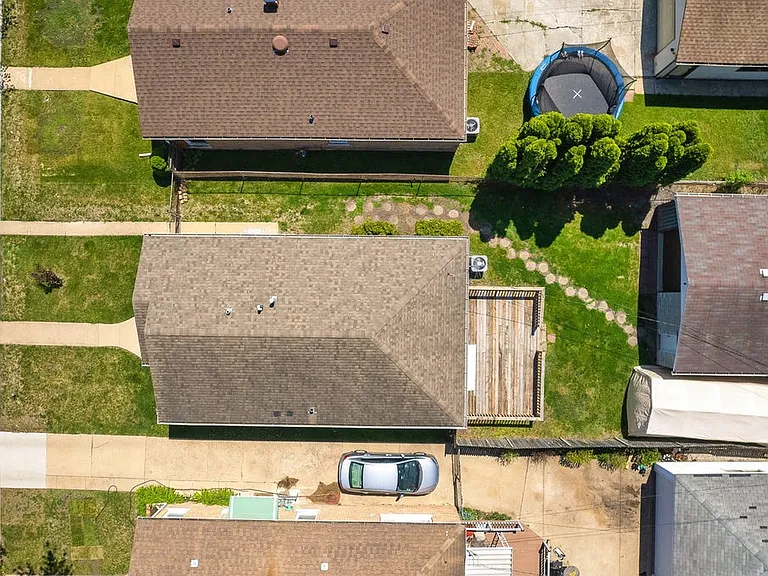 3228 Washington St — Photo 140
