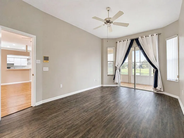 7047 Hazeltine Cir — Photo 8