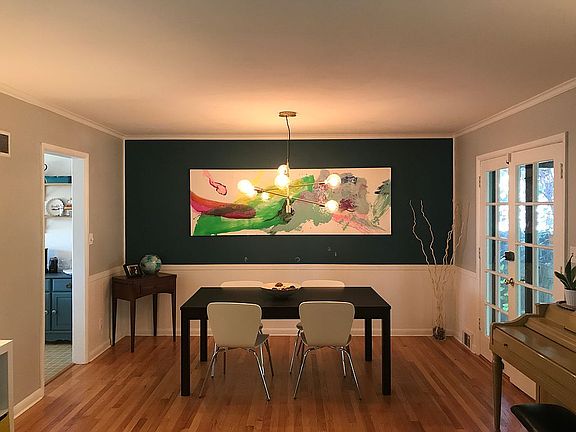 5th image of 10107 Forest Ave