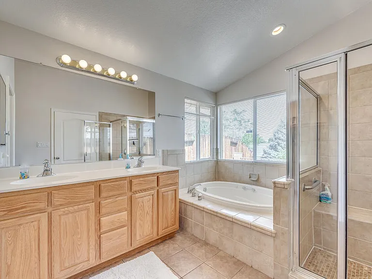 4791 Mesa Meadows Dr — Photo 25