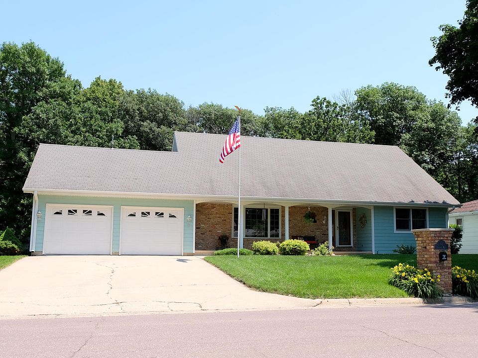 1st image of 12 Orchard Ln