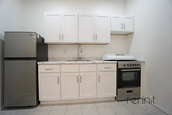 Rented by Rennit Inc. | media 7