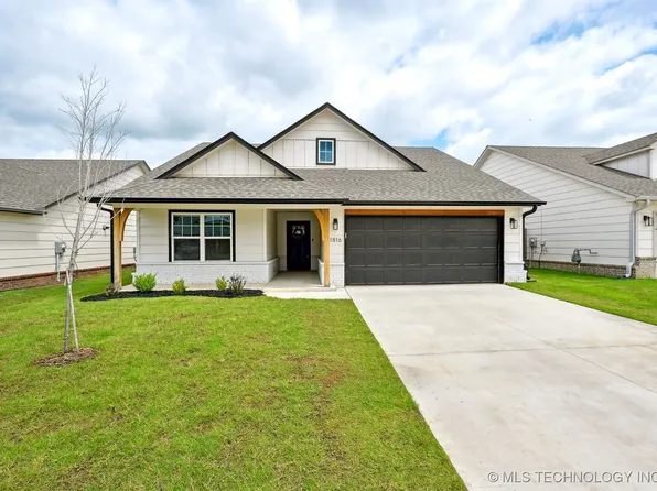 1816 E Winston St, Broken Arrow, OK 74011