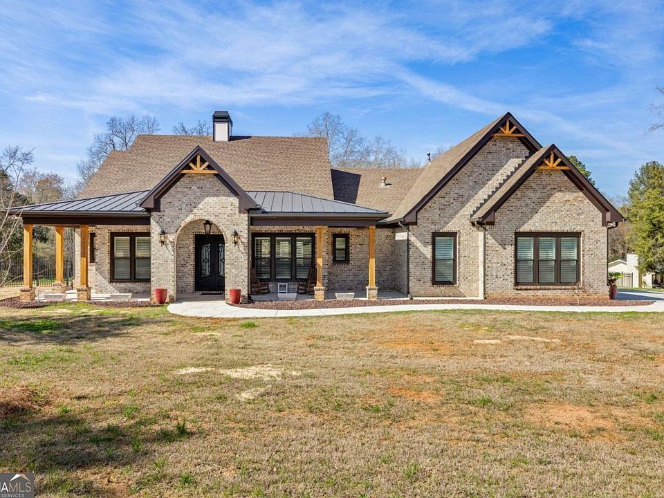 1st image of 233 Hunter Rd