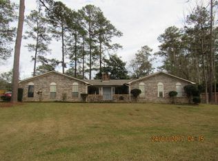 24 Kimberley Dr, Laurel, MS 39440