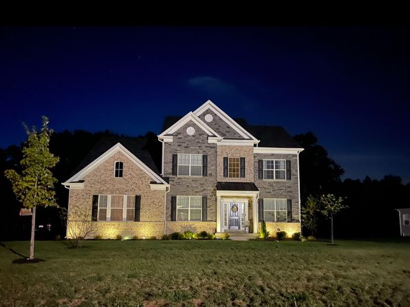 7673 Knotting Hill Ln