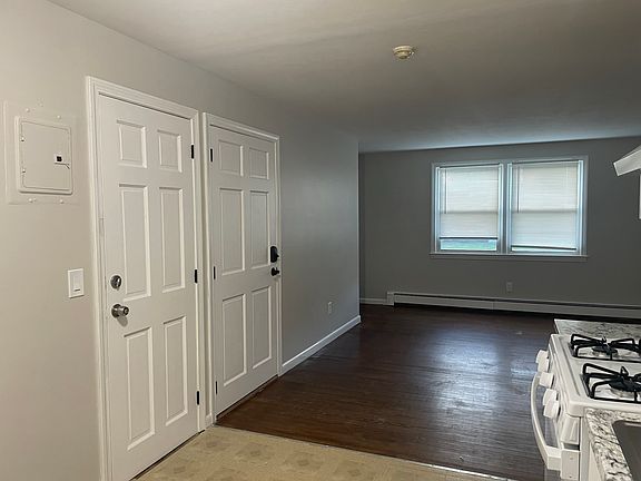 5th image of 4 Pailet Dr APT 3