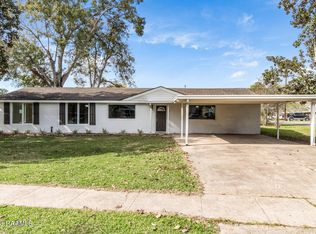 211 Ridgeview Dr, Lafayette, LA 70507