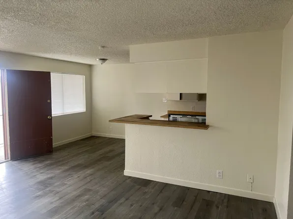 Calcaterra Cir. 513, 513 Calcaterra Cir APT F, Las Vegas, NV 89119