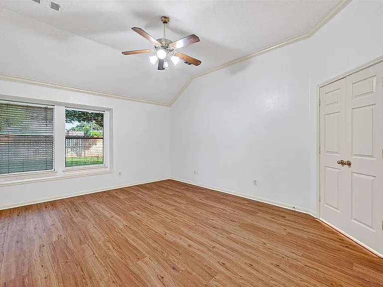 17303 Kenton Crossing Ln — Photo 33