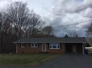 1318 Wolf Island Rd, Reidsville, NC 27320