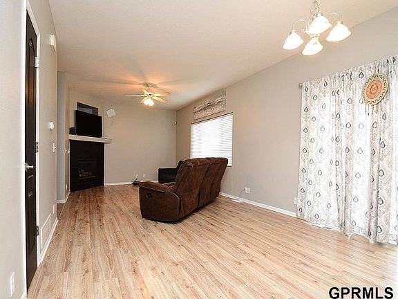 5th image of 13609 Leona Ln