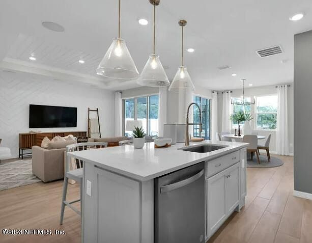 1st image of 3105 MERIDIAN Way