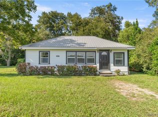 20989 W McKinney Ave, Dunnellon, FL 34431