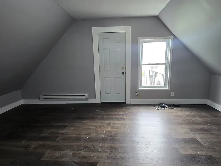 1058 Anna St #3A — Photo 5